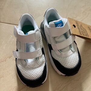 Nike Air Max Size 9 toddler